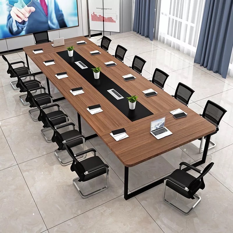 2.8m rectangular boardroom office table with laminated finish for medium-sized corporate meetings and executive conference rooms