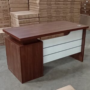 Modern office desk 1400mm with spacious tabletop, sturdy frame, and sleek design for professional offices and home workspaces