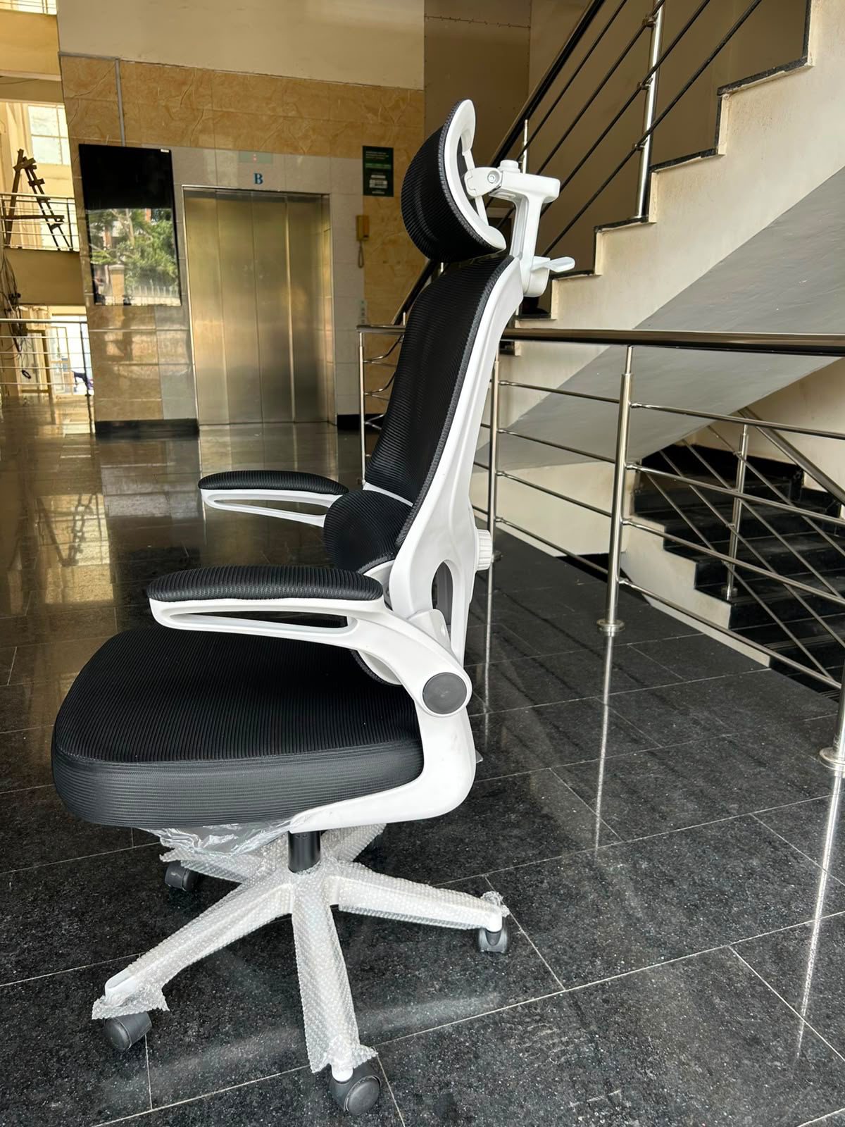 Ergonomic office chairs - Image 2